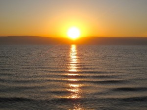 Sunrise_on_the_Sea_of_Galilee-800x600