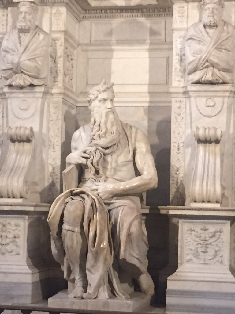 3-Moses by Michelangelo_at-San pietro's vincoli